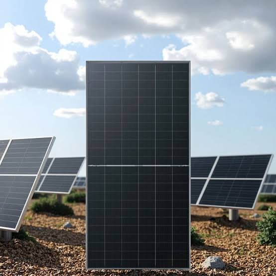 High-capacity solar panel